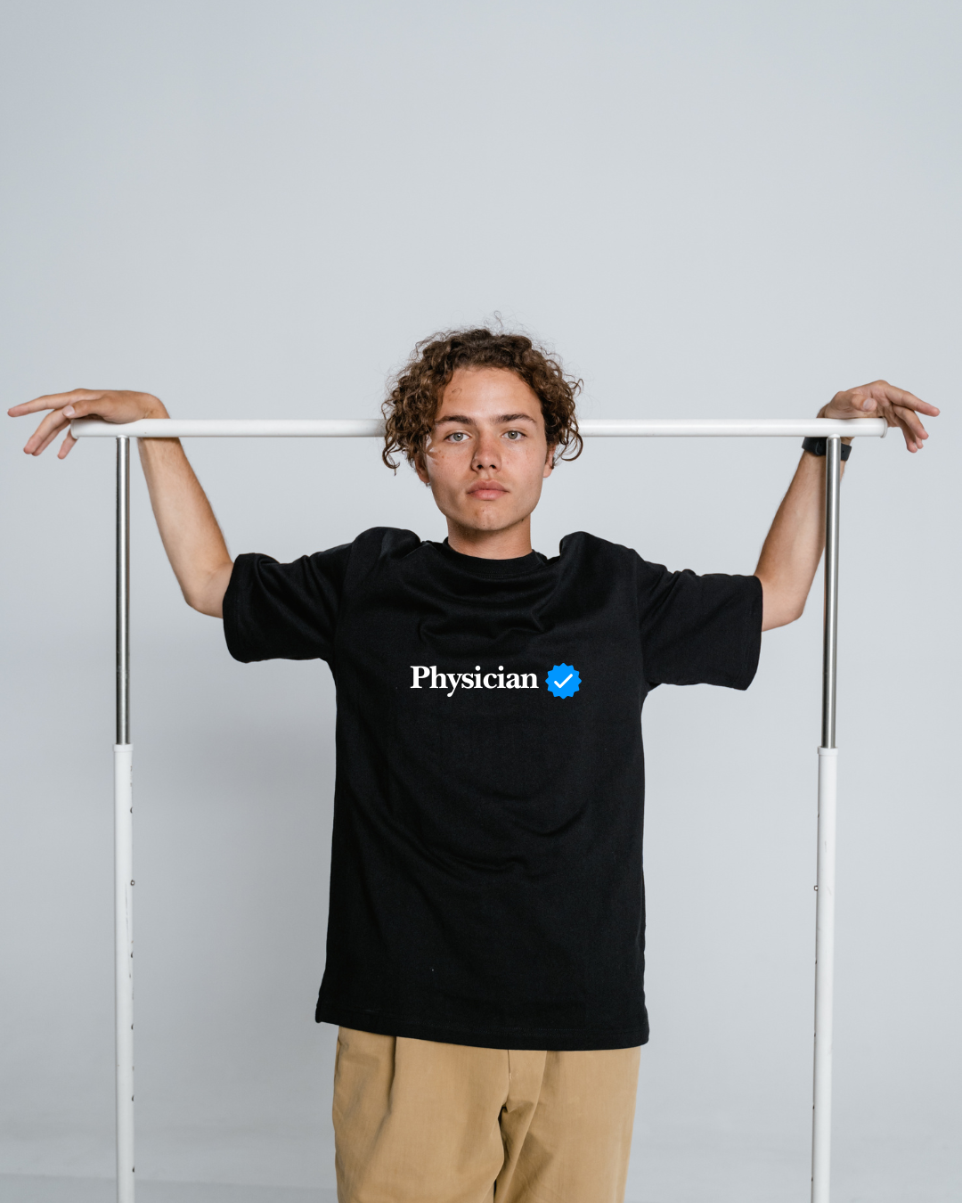 Physician Men's T-shirt - Verified Collection