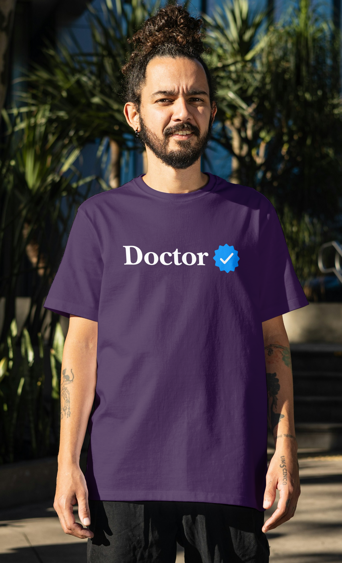 Doctor Men's T-shirt - Verified Collection